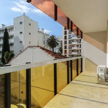 Апартаменты Charming 1br With Ac And Terrace Near Juan Les Pins Train Station - Welkeys